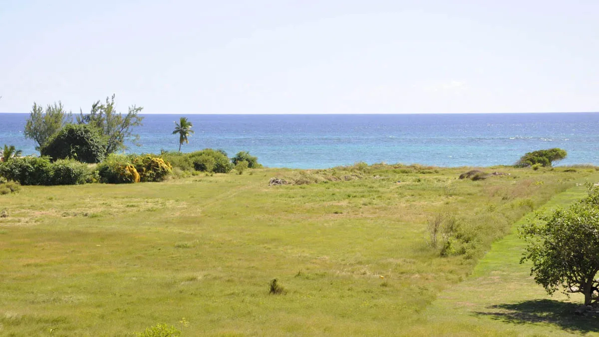 Landsdown | Barbados' South Beachfront Lot, land for sale in Christ Church, Barbados - photograph 9