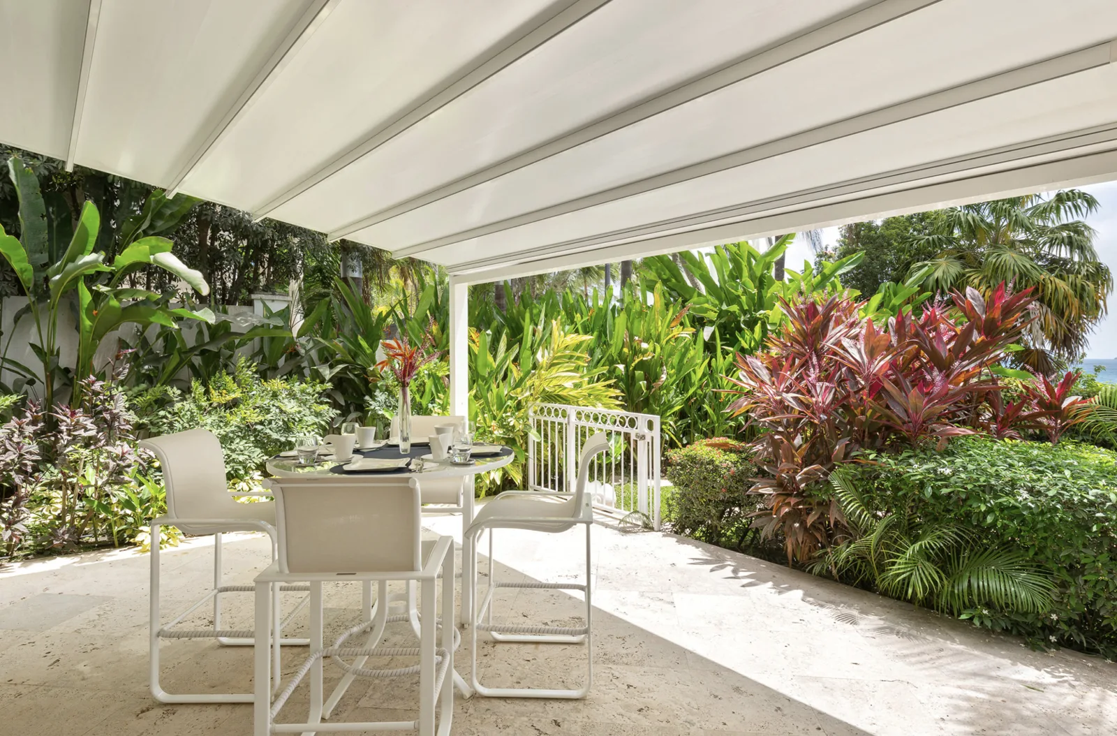 One Old Trees - Paynes Bay Beach, 3-bedroom apartment for rent in St James, Barbados - photograph 3