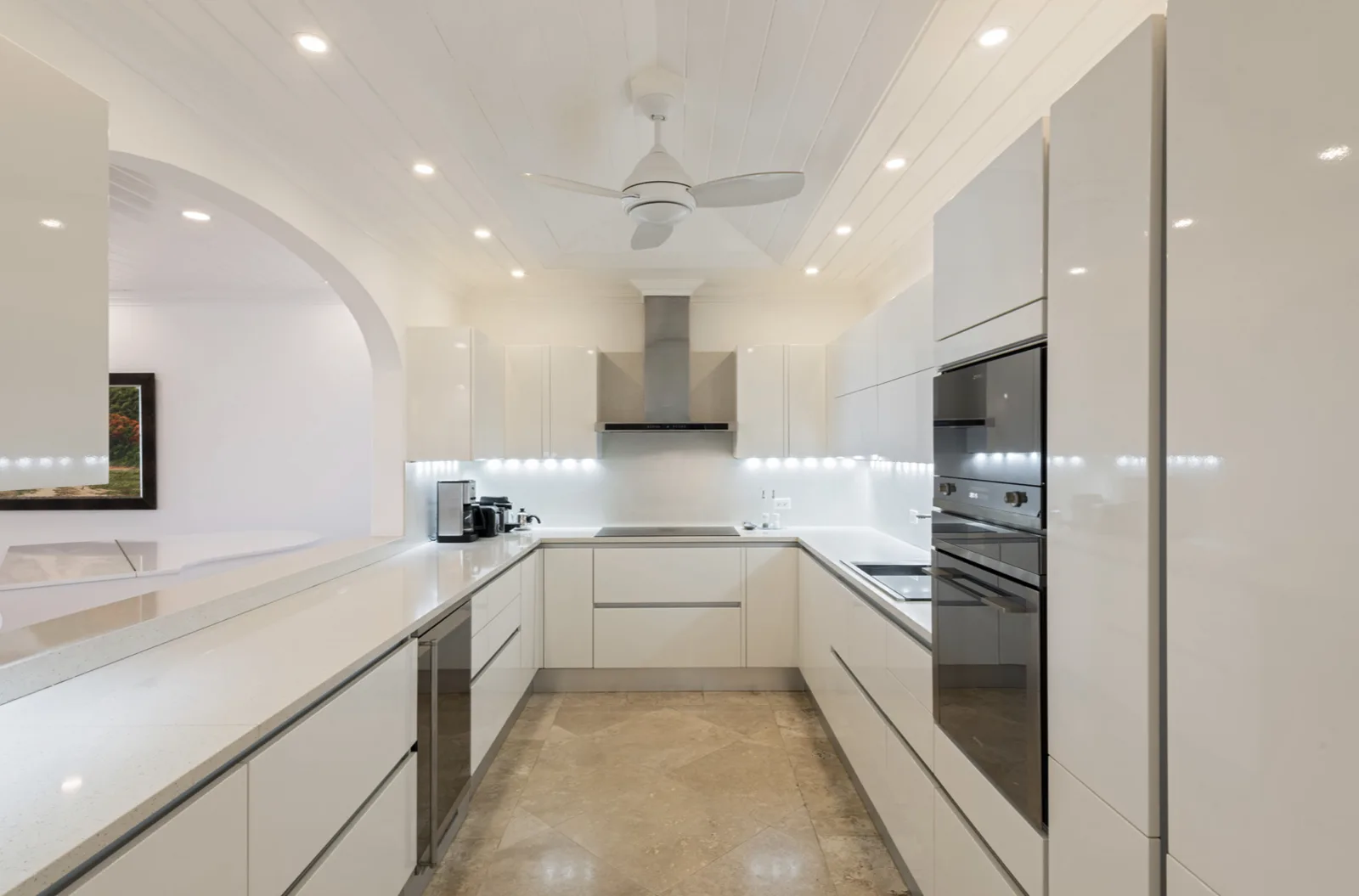 One Old Trees - Paynes Bay Beach, 3-bedroom apartment for rent in St James, Barbados - photograph 12