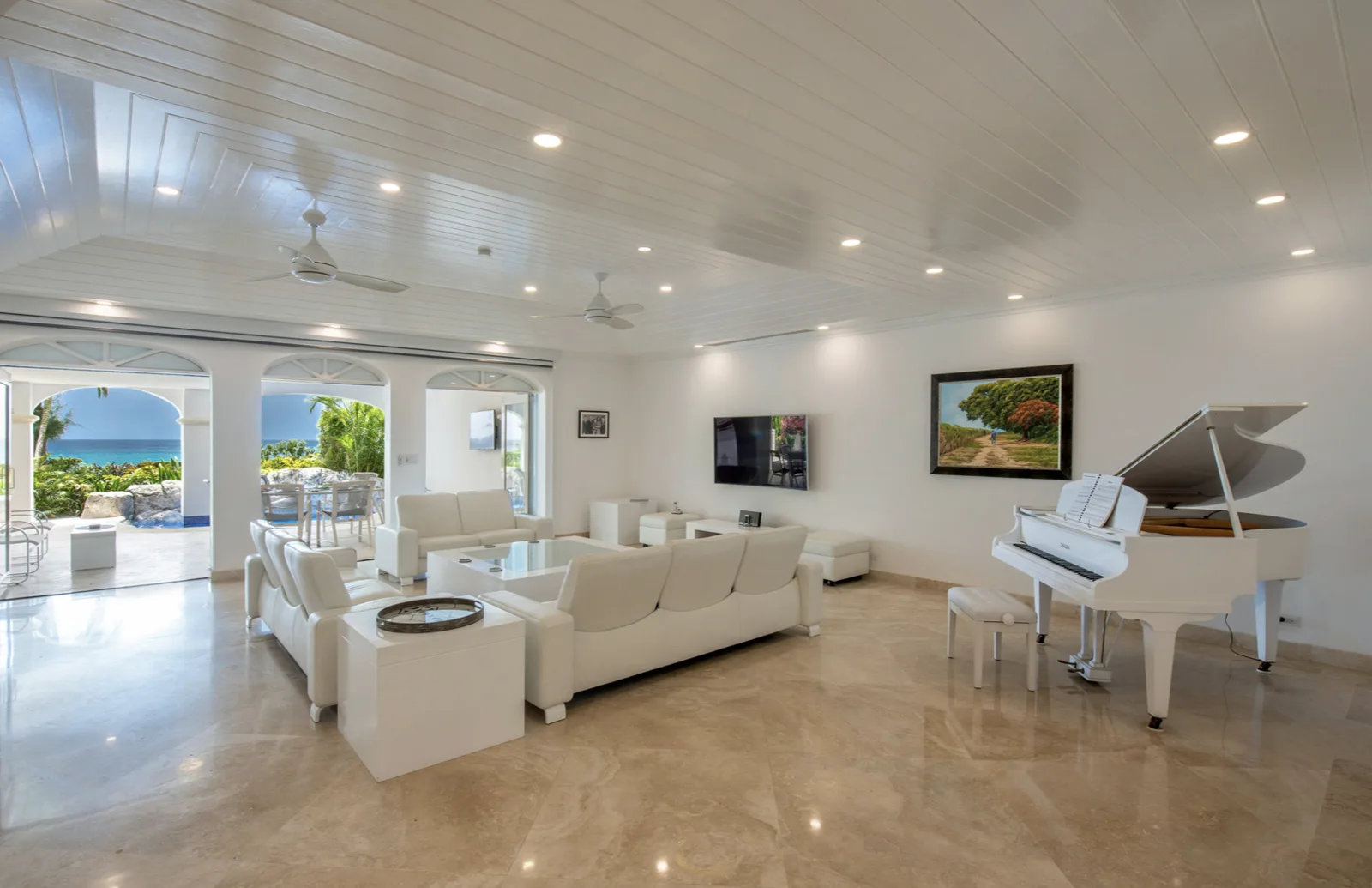 One Old Trees - Paynes Bay Beach, 3-bedroom apartment for rent in St James, Barbados - photograph 14