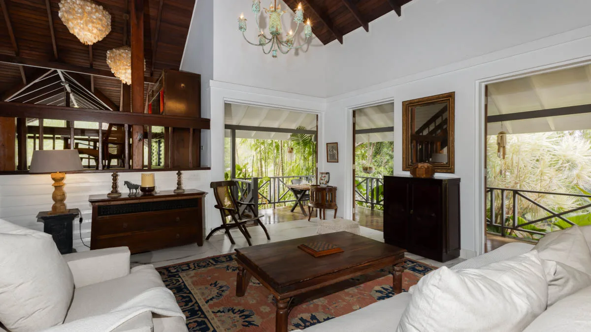 Dragonfly Villa | Tropical Balinese-Style Retreat, 3-bedroom villa for rent in St James, Barbados - photograph 3