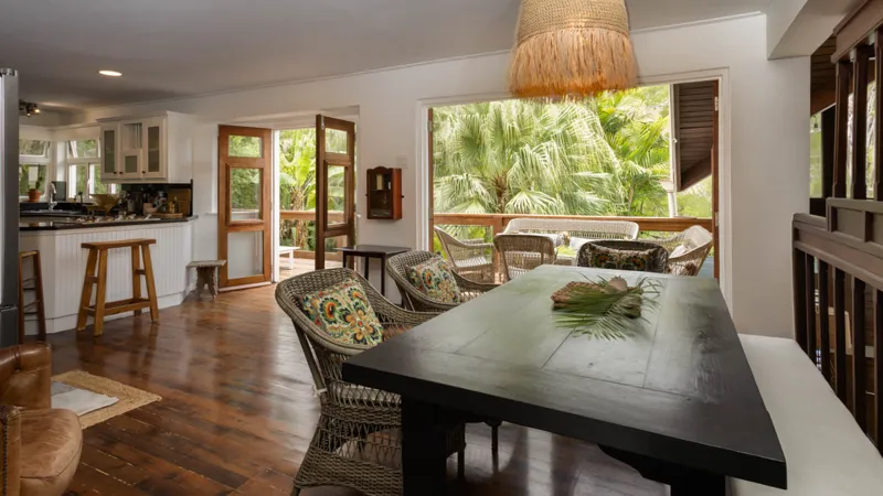 Dragonfly Villa, photograph 4