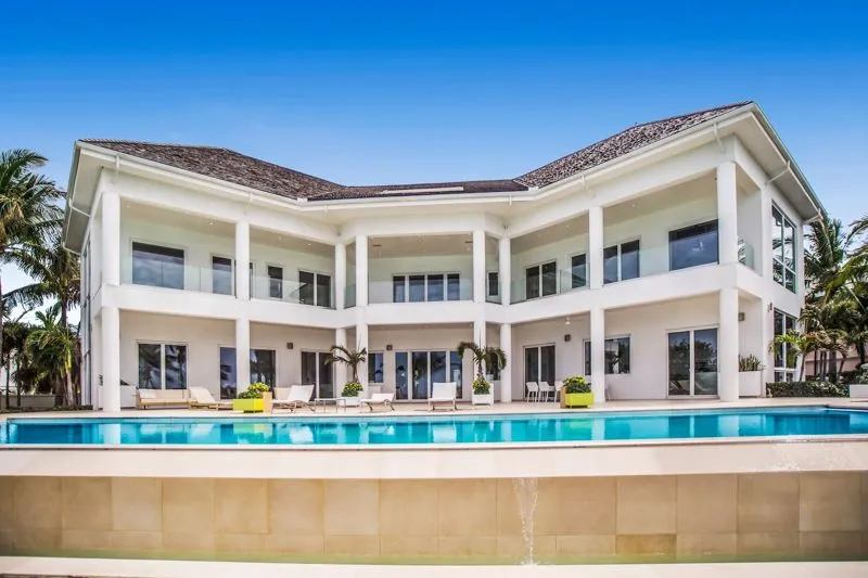 Ultra Luxury Beachfront Estate, photograph 8