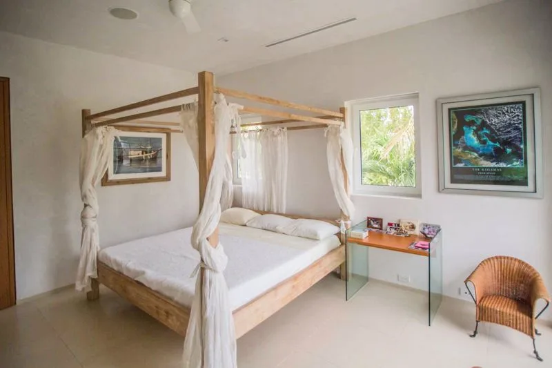 Ultra Luxury Beachfront Estate - The Bahamas, 8-bedroom villa for sale in N.P, Bahamas - photograph 11