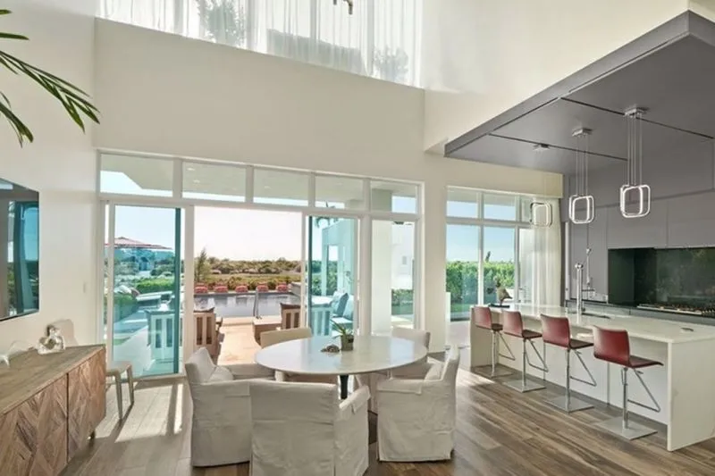 Five Bedroom Luxury Residence, photograph 7
