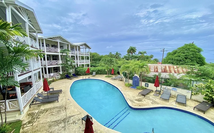 LANTANA 4, 4-bedroom apartment for rent in St James, Barbados