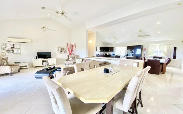 LANTANA 4, 4-bedroom apartment for rent in St James, Barbados - photograph 5