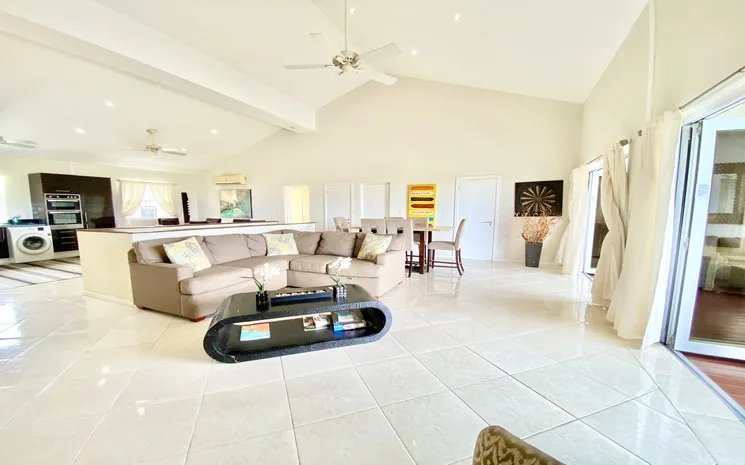 LANTANA 4, 4-bedroom apartment for rent in St James, Barbados - photograph 9
