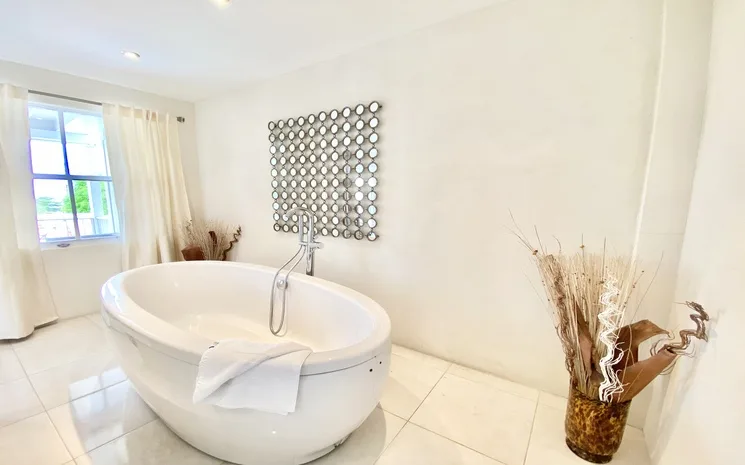 LANTANA 4, 4-bedroom apartment for rent in St James, Barbados - photograph 17