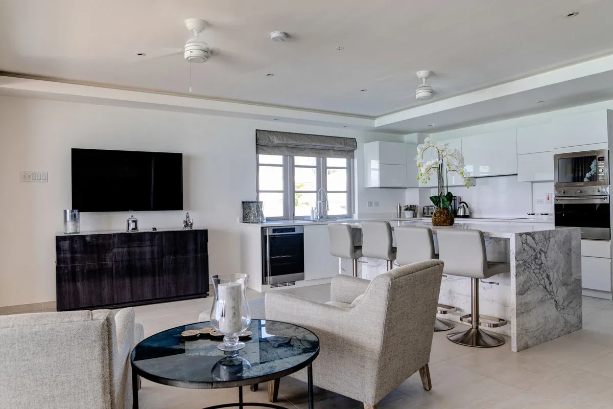 The One At The St James | Luxury Beachfront Apartment for Vacation Rental, 5-bedroom apartment for rent in St James, Barbados - photograph 8