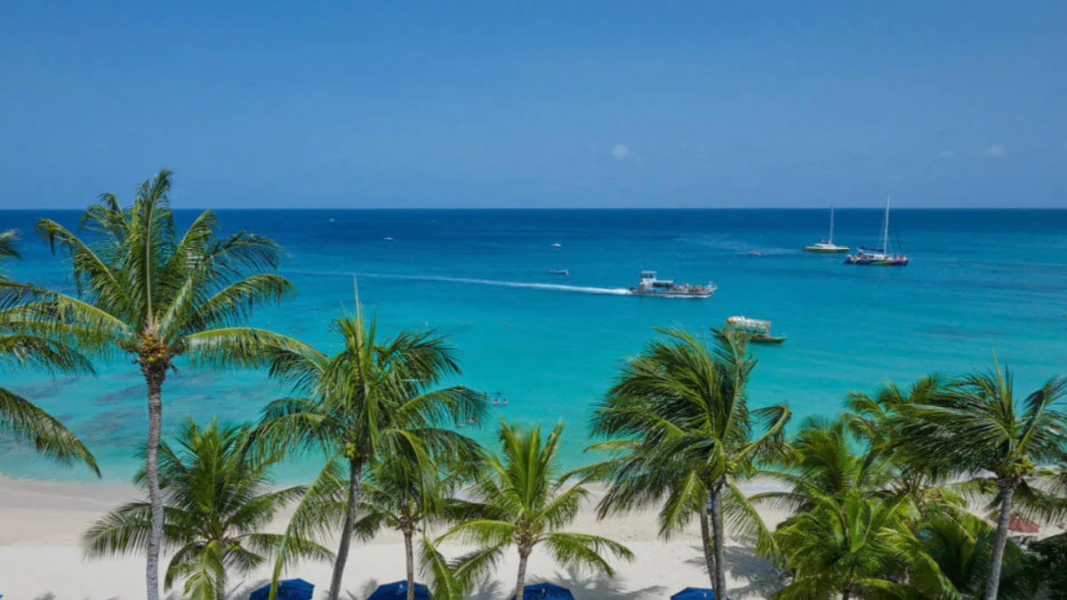 Smugglers Cove 7 | The Penthouse  - Beachfront Luxury, 4-bedroom apartment for sale in St James, Barbados - photograph 21