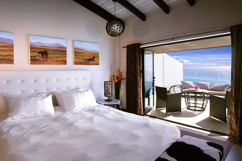 Sea Front Villa, 2-bedroom villa for rent in St Mary, Antigua & Barbuda - photograph 6