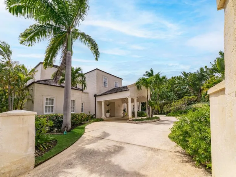 Westland Heights Villa 8, photograph 2