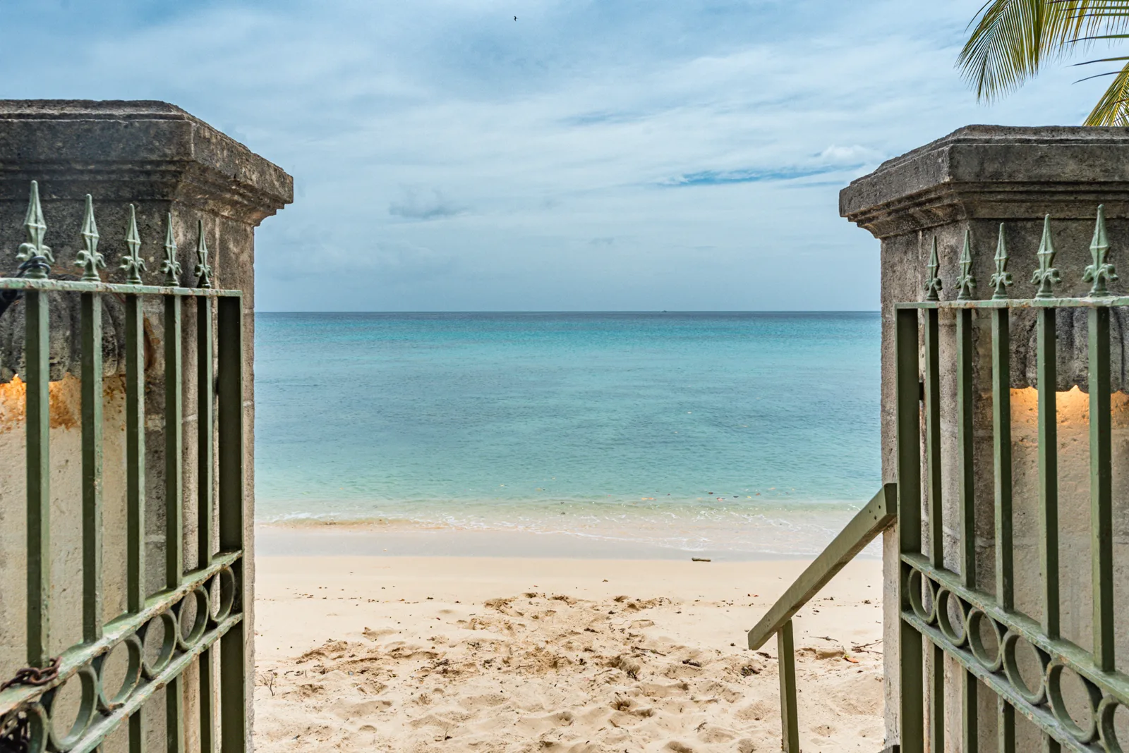 James Bay Beachfront Apartment No.4, 2-bedroom apartment for rent in St James, Barbados - photograph 15