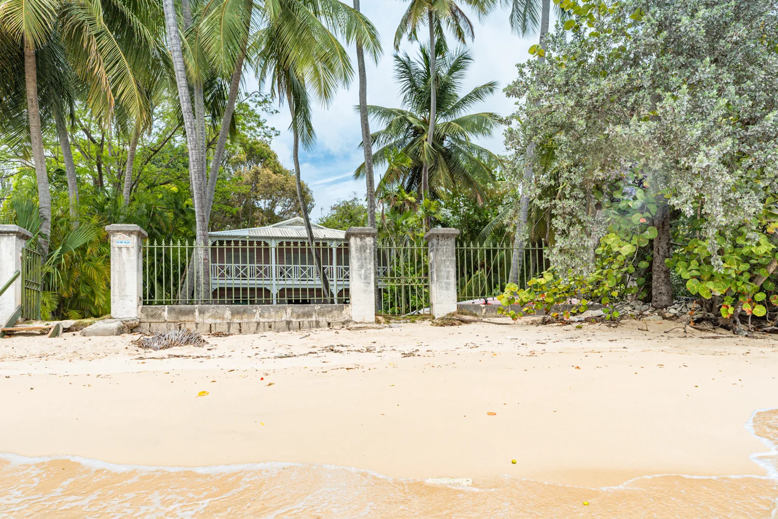James Bay Beachfront Apartment No.4, 2-bedroom apartment for rent in St James, Barbados - photograph 17