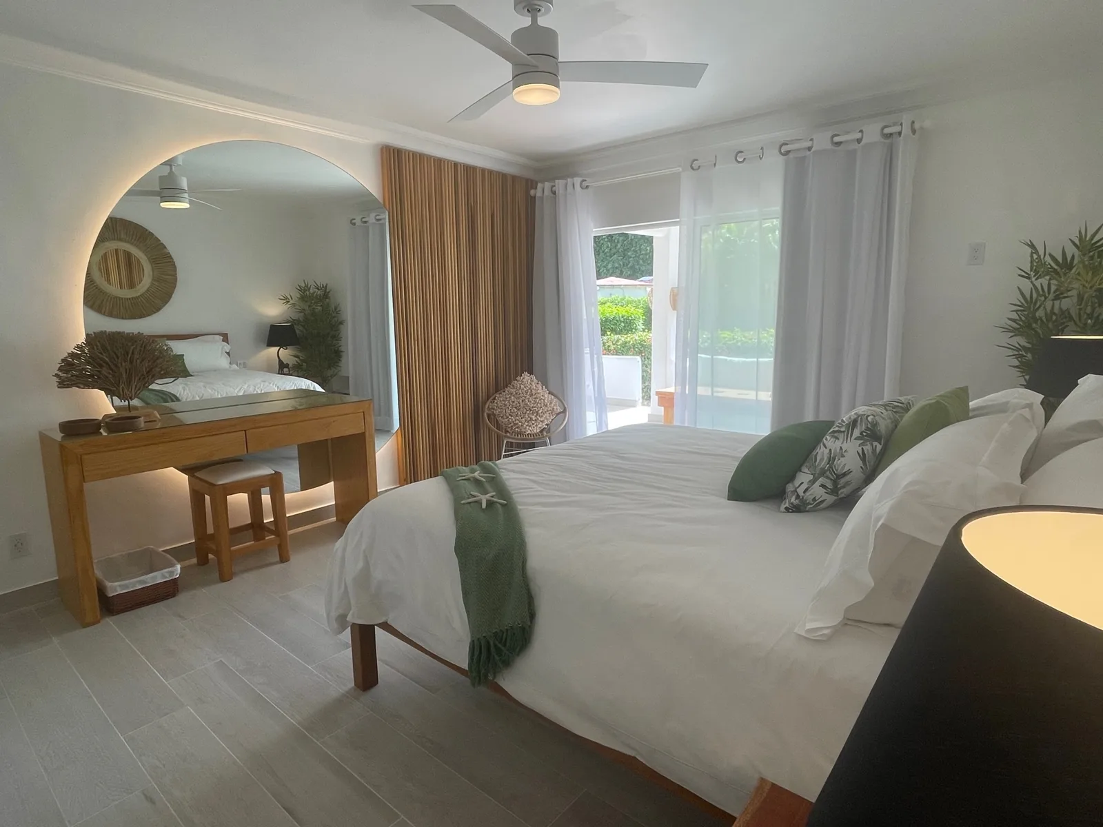 Glitter Bay No 102 “49 Steps”, 2-bedroom apartment for rent in St James, Barbados - photograph 10