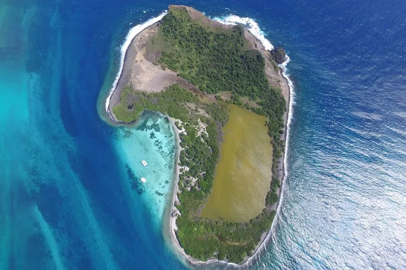Saline Private Island, photograph 3