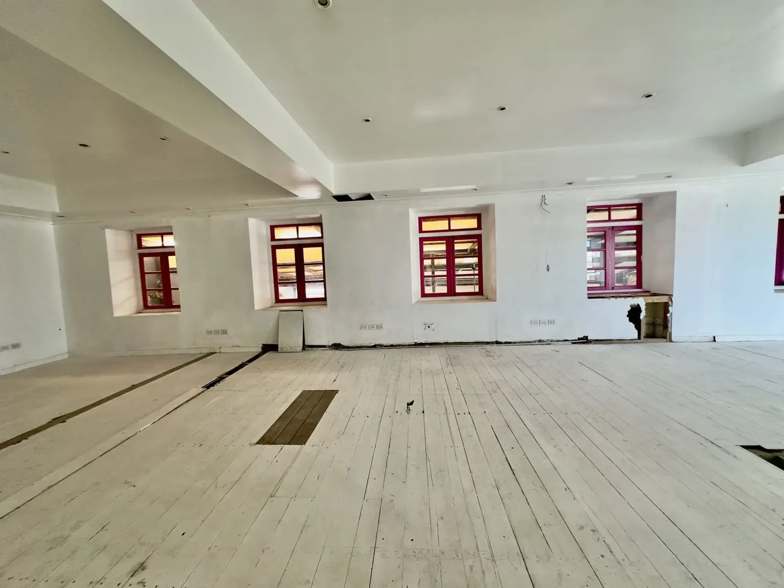Commercial Space in Holetown, West Coast, commercial property for rent in Holetown, Barbados